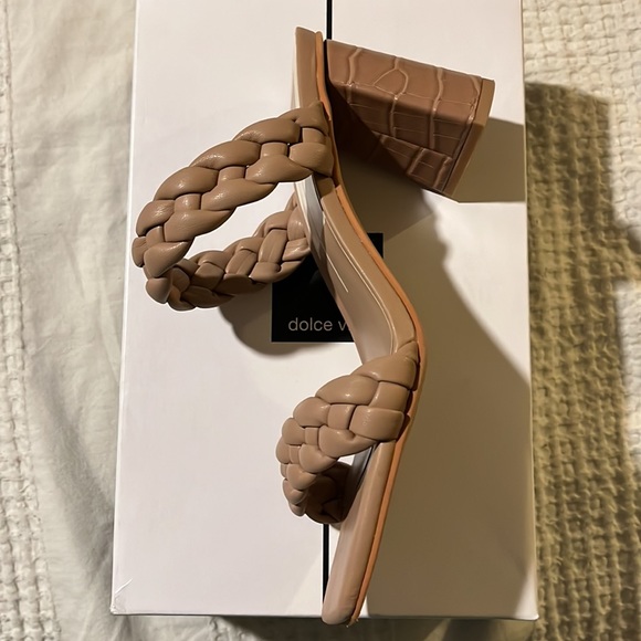 Dolce vita size 8 Paily sandal. Cafe Stella. Worn once. - Picture 2 of 4